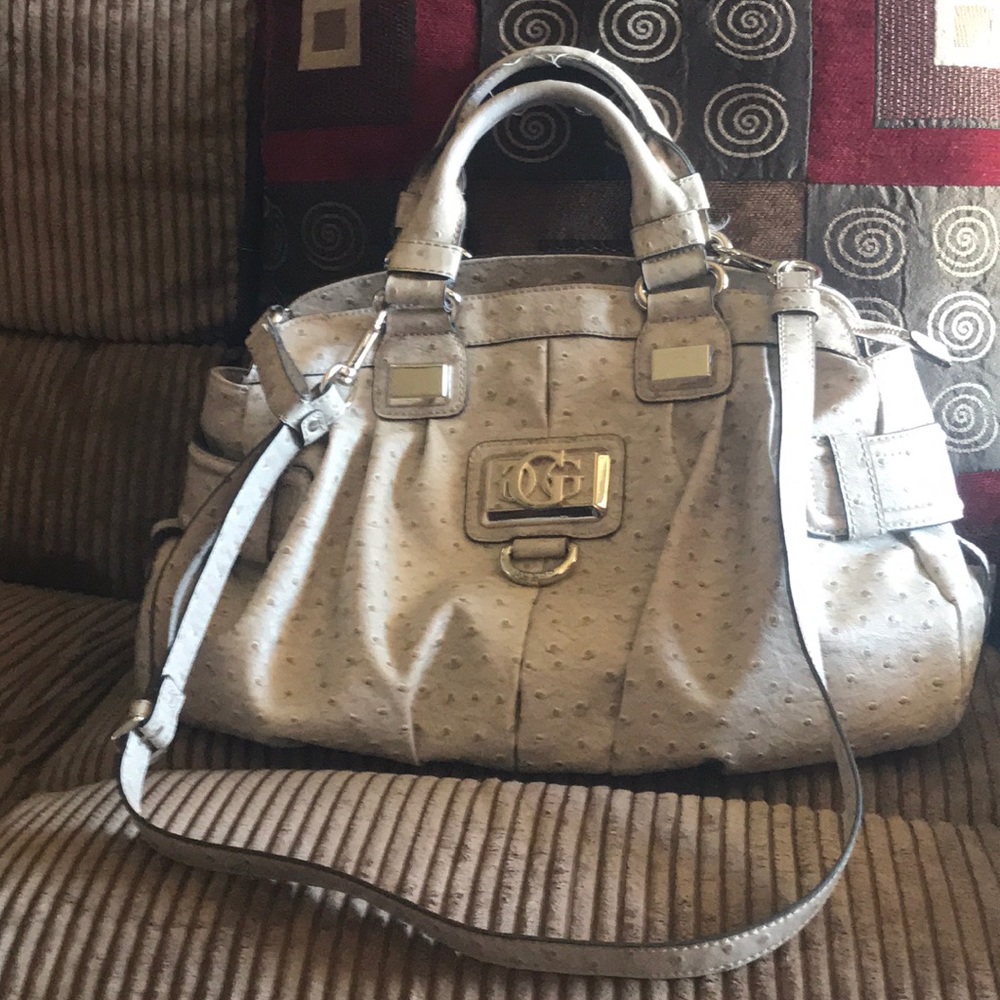 Beautiful Large Guess Handbag/Shoulder Bag EUC